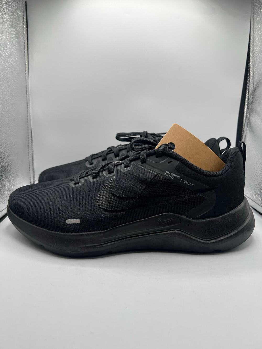 Nike Downshifter Extra Wide “Black Particle Grey” size 9 men’s